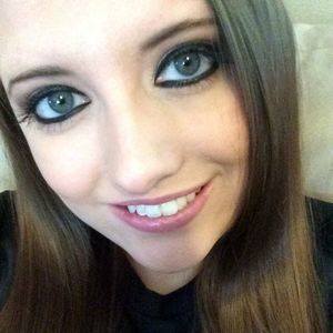 Meet your Posher, Shea